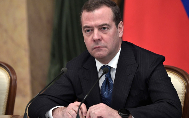 "Twitter" премахна публикация на Медведев