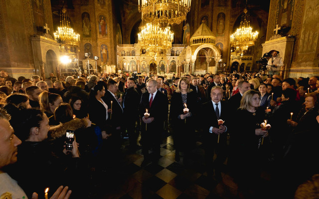 Политическите лидери с поздрави към българския народ за Великден