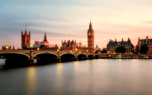 Съветниците на Тереза Мей напускат екипа й