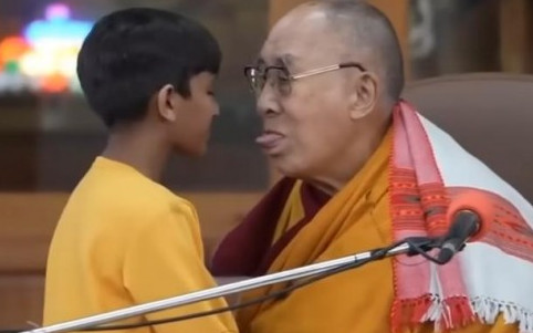 Далай Лама уличен в сексуална злоупотреба с дете, извини се