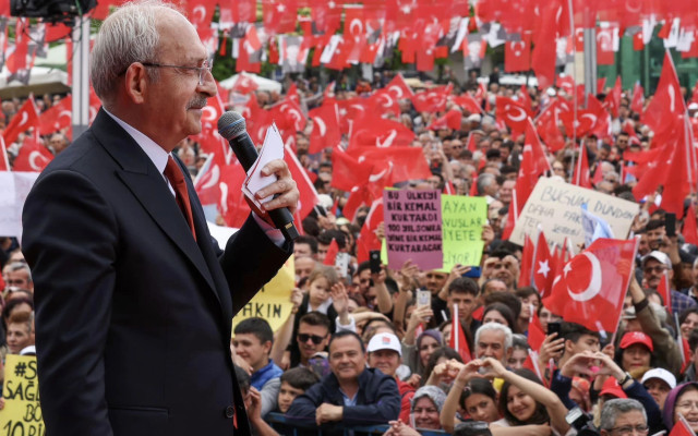 Третият на вота в Турция подкрепя Кълъчдароглу на балотажа под "кюрдско" условие