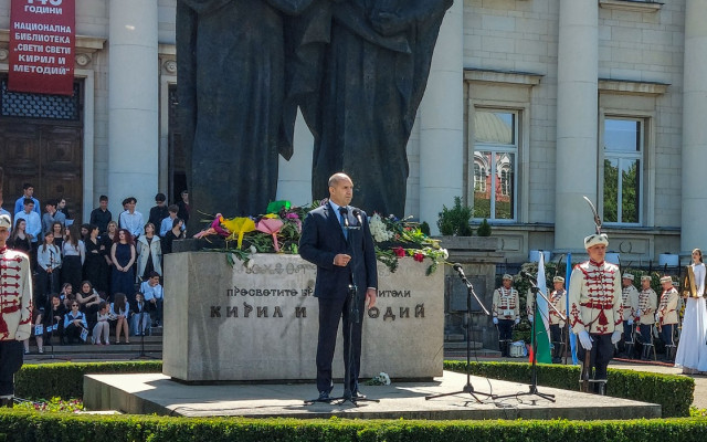 Радев: 24 май е празник, който е безспорен и България изглежда така, както искаме да я видим