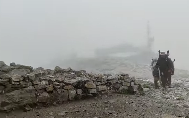 Сняг през юли на връх Мусала