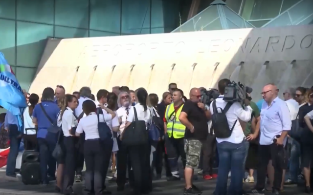 Ад по летищата: Стачка отмени над 1000 полета в Италия