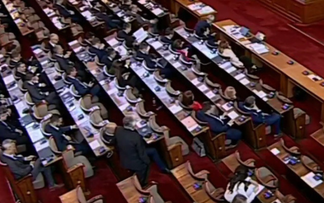 След 8 часа дебати: Увеличиха наказанията за пияни и дрогирани шофьори