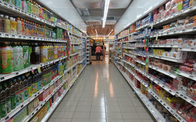 Проверки за крайните цени на храните в магазините