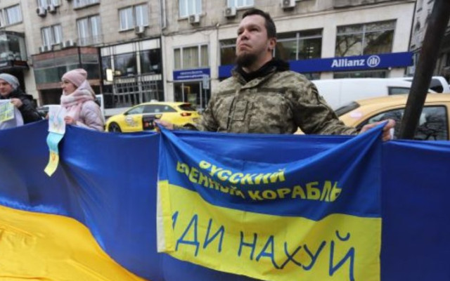 Доброволецът на фронта в Украйна Иван Калчев: Добре, че не ми се налага подписът ми да стои до този на Пеевски