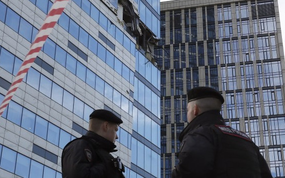 Украйна пусна нови дронове към Москва, единият се заби в 21-ия етаж на бизнес сграда