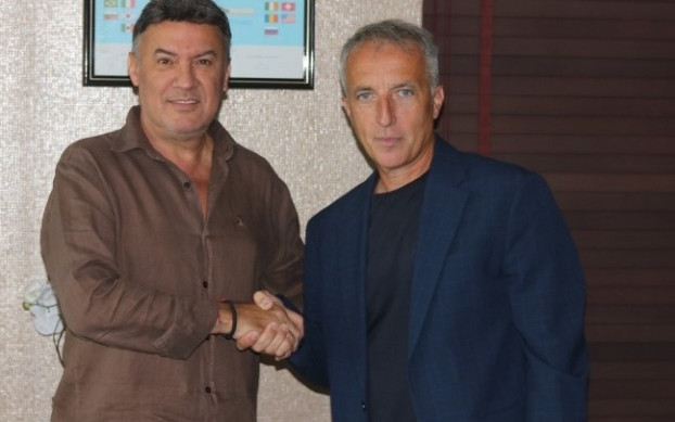 Боби Михайлов назначи известен испански рефер от близкото минало за шеф на съдиите