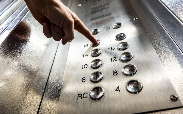 Видове контрол на достъп за асансьор