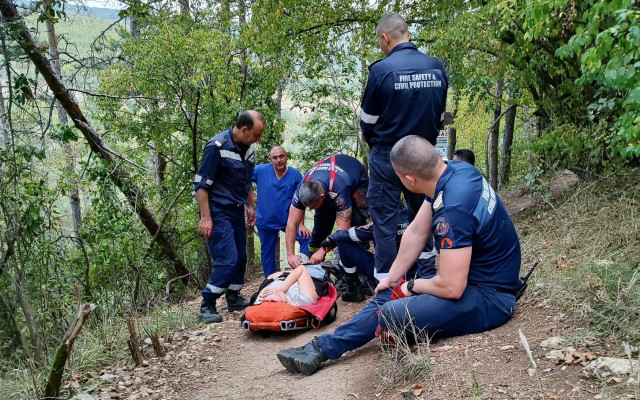 Пожарникари спасиха контузена испанска студентка край Велико Търново (СНИМКИ)