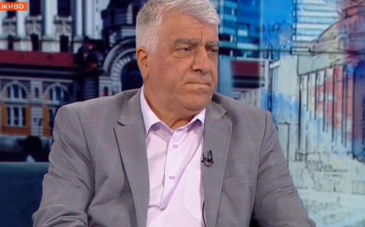 Румен Гечев: Няма логистика, а задкулисие! Върви манастирско шушукане между Борисов, Петков и Василев