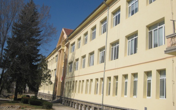 Затварят болницата в Белоградчик заради дългове?