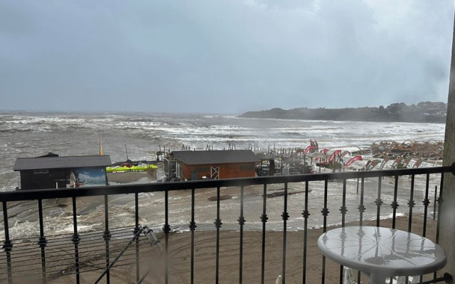 Къщите в Синеморец - наводнени, аварии с електрозахранването