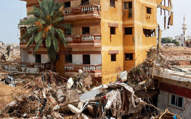 Водният апокалипсис в Либия: Поне 10 000 души се водят изчезнали