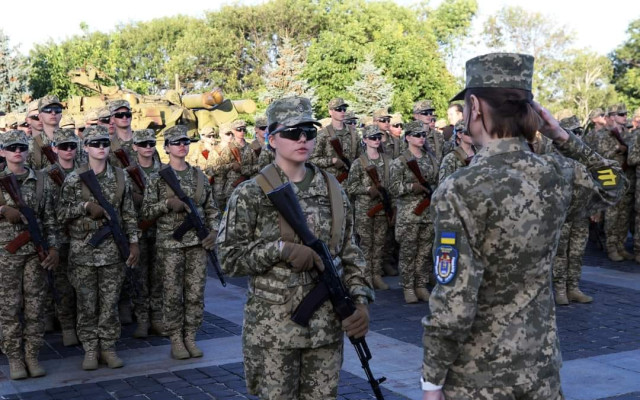 Украинските сили започнаха да агитират жените да участват в бойните действия