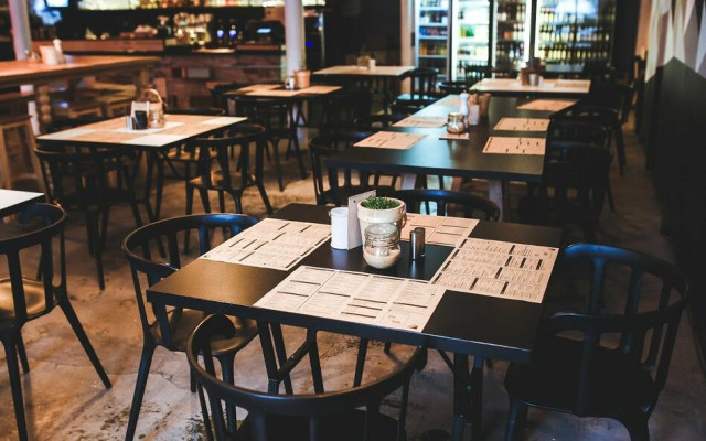 ГЕРБ и ДПС няма да подкрепят връщане на 20% ДДС за ресторантьори и хотелиери