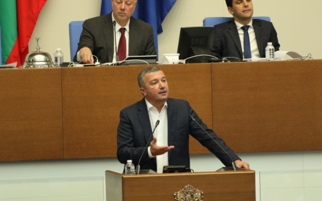 Стойнев: Сглобката иска да убие българската въглищна енергетика