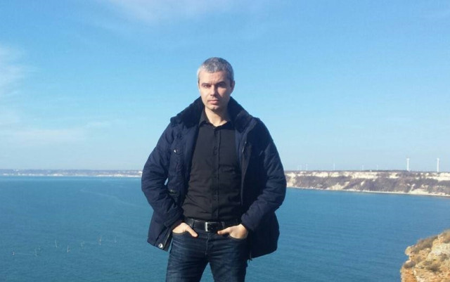 Костадинов се надява: Денков да си ходи, да идват нови избори!