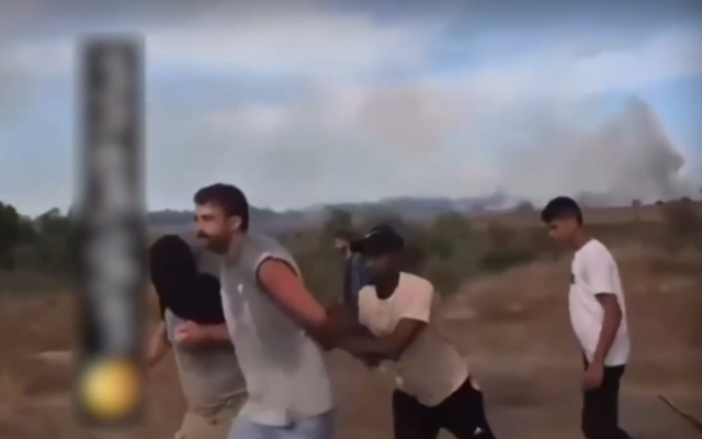 Бягащи палестинци: Къде да се скриеш, когато смъртта идва от небето?