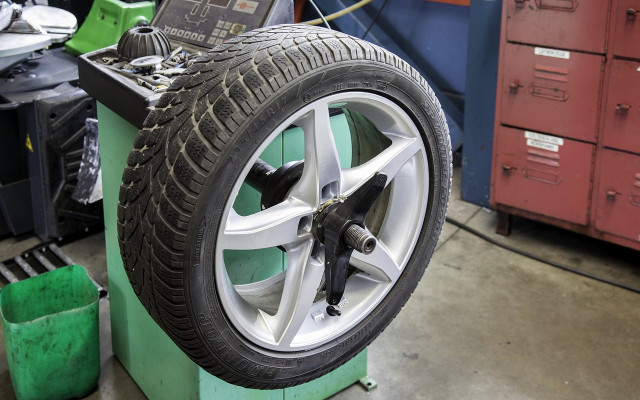 Кога е крайният срок за смяна на летните гуми със зимни?