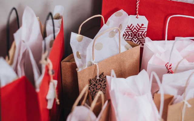 Ще платим ли повече за коледните покупки тази година