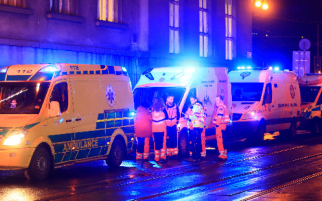 Ден на траур в Чехия след кървавата баня на масовия килър