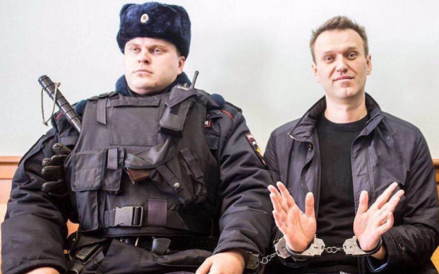 Къде е Навални? Руските власти отказват да посочат къде са го отвели