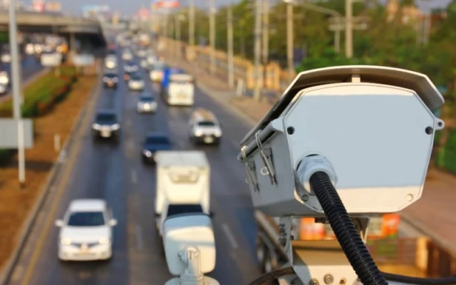 Елементарен шофьорски трик блокира камерите за скорост