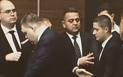 Скандал в парламента, наказаха Костадинов