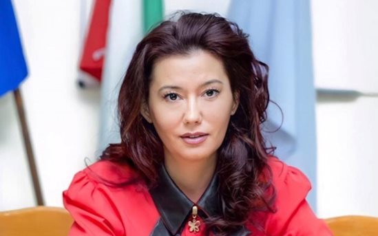 Кандидат за шеф на НЗОК осъди Касата за незаконно уволнение