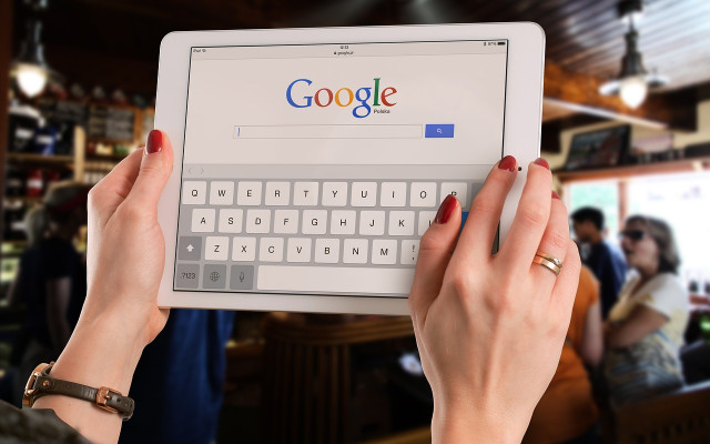 Google разкри подобрения в търсачката си с помощта на ИИ