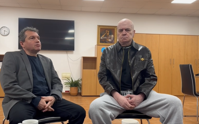Тошко на отчет при Слави Трифонов: И к’во праим?! От едната страна Киро и сапунджията Денков, от друга…