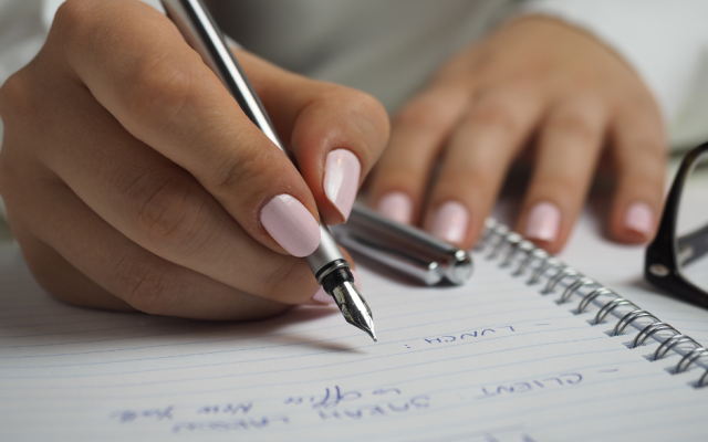 Писането на ръка стимулира мозъчните връзки