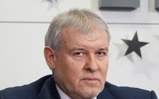 Глас от ГЕРБ-СДС: Асен Василев и Калин Стоянов остават министри и след ротацията