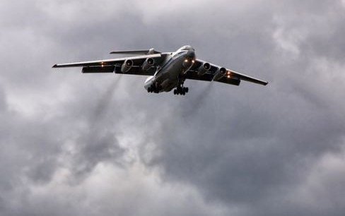 Руски самолет с 65 украински военнопленници се разби в Белгород! Ракета ли го свали?