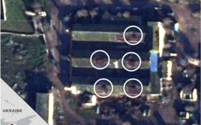Сателитна снимка показва последствията от един от последните удари по Крим