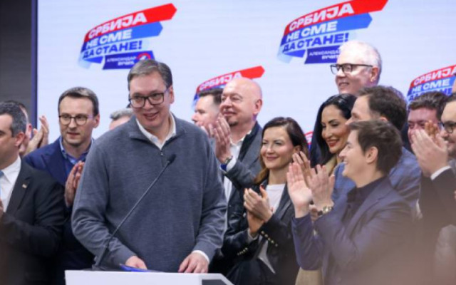 Вучич бие с двойна преднина на предсрочния вот в Сърбия