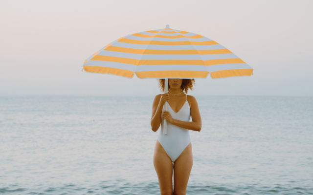 Цените на чадърите и шезлонгите на плажа ще са по-високи това лято