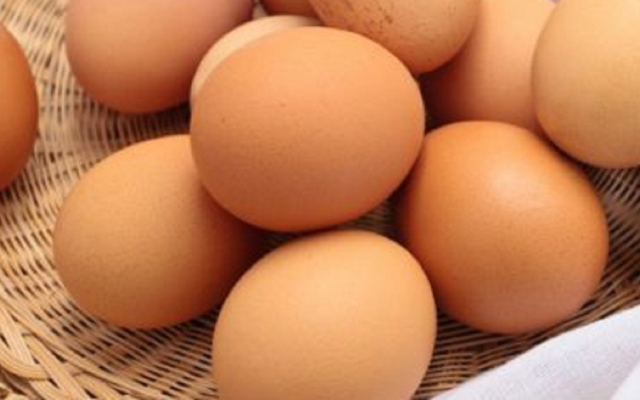 Защо е толкова важно яйцата да са на стайна температура, когато рецептата го изисква