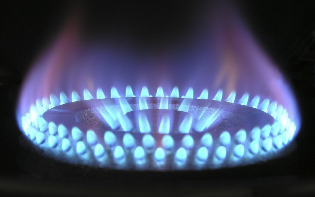 Природният газ се очаква да поевтинее с 18% през март