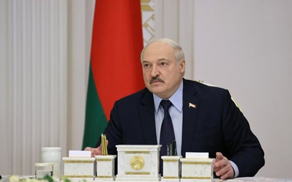 Лукашенко призова за въоръжени улични патрули