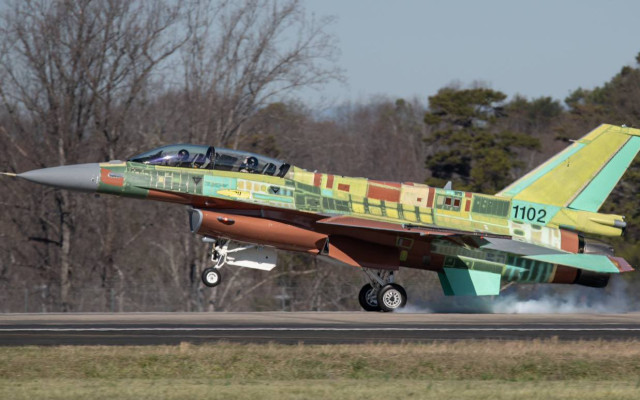 Иво Мирчев показа произведени F-16, които България ще получи скоро