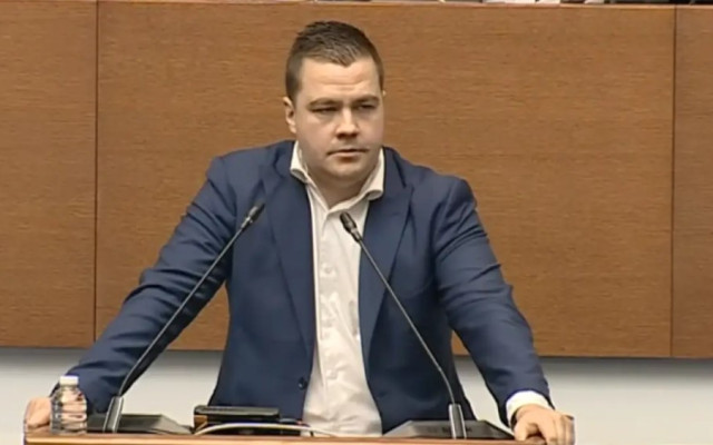 Балабанов към Петков: Ти си довиждане на следващите избори. И думата "харакири" вече има ново значение – "хараКиро”