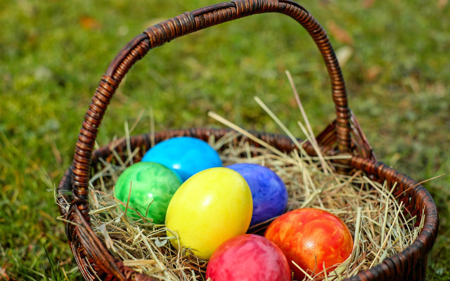 Католиците и арменците празнуват Великден