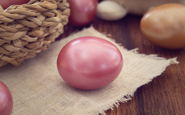 Защо православни и католици празнуват Великден на различни дати?