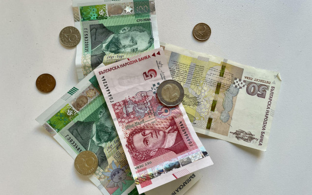 У нас дават 9 евро за час труд, в Германия 41 евро