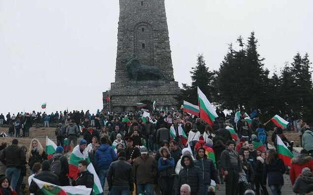 Хиляди се събират на Шипка за националния празник