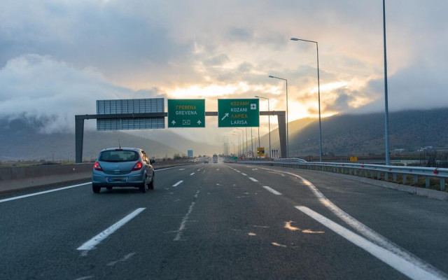 По-високи пътни такси по магистралите в Гърция от днес