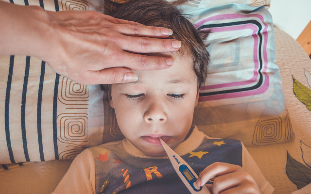 След ковид пандемията: Родители не ваксинират децата си и срещу морбили